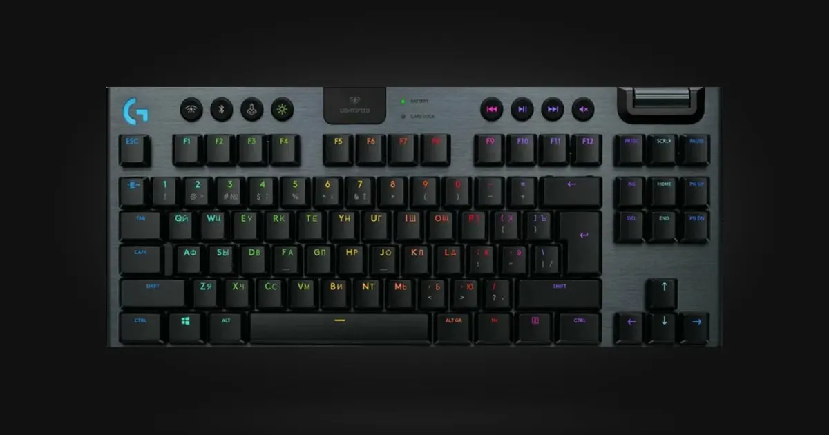 Logitech G915 Lightspeedの外観