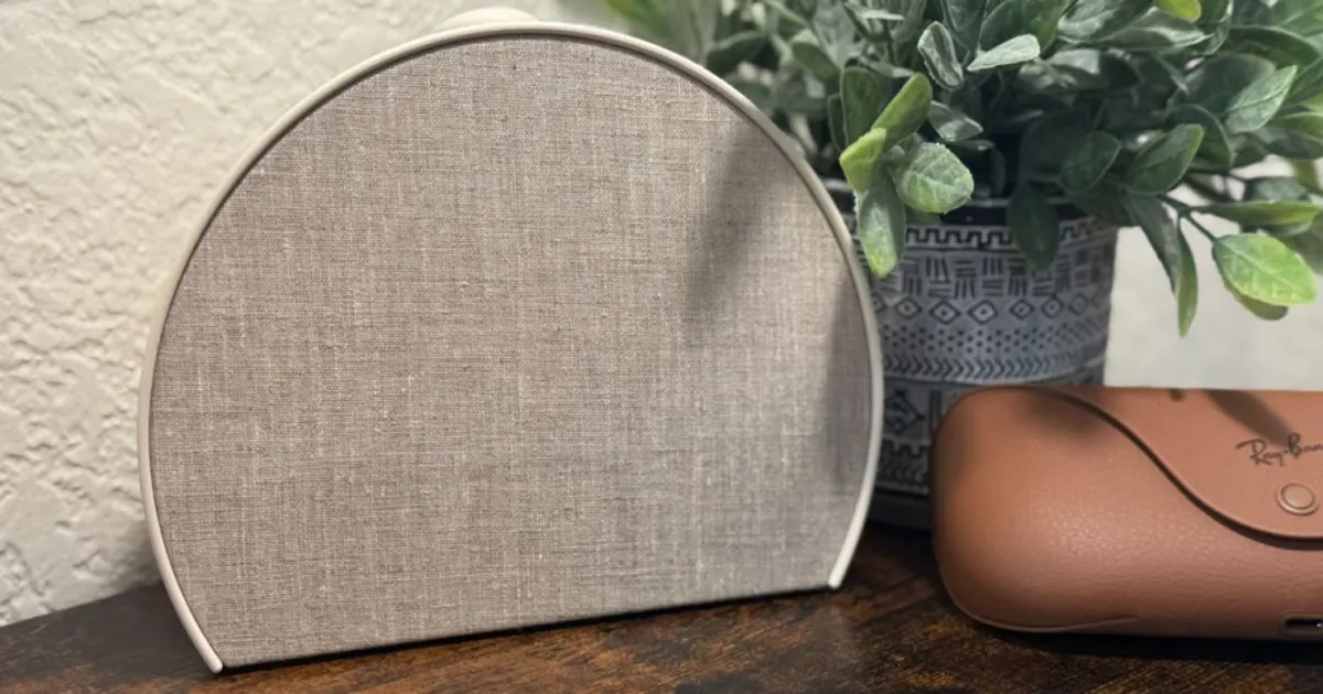 Hatch Restore 3 smart alarm clock with sunrise simulation
