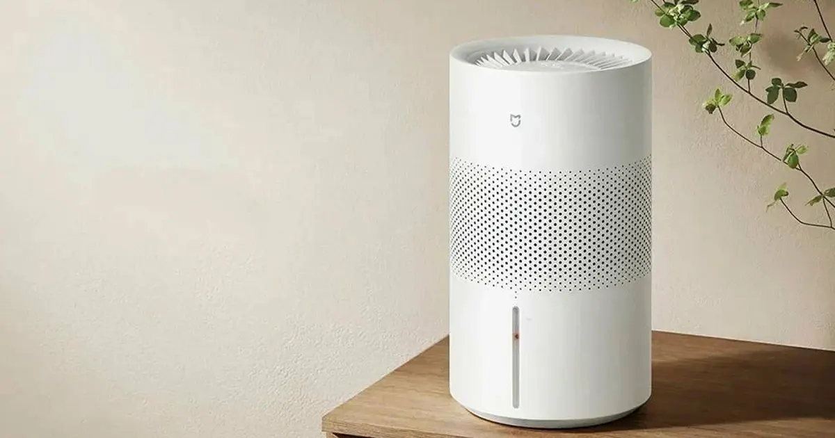 Xiaomi Smart Humidifier 3 in a bedroom