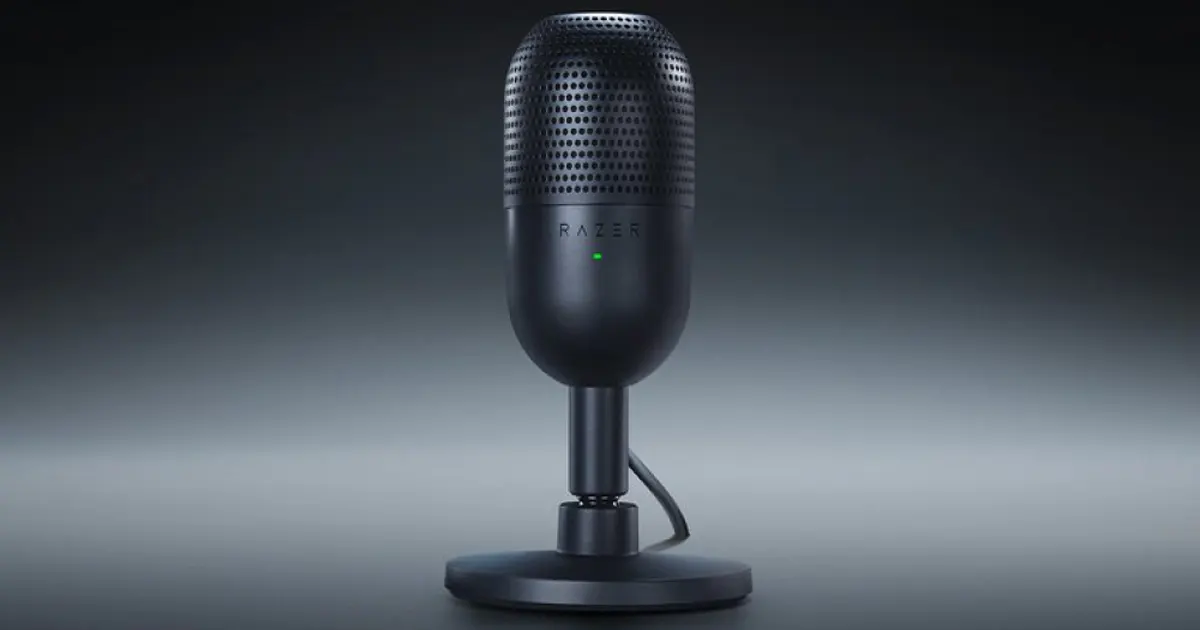 Razer Seiren V3 Mini compact microphone with touch mute