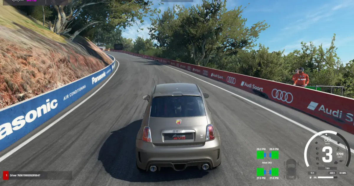 Assetto Corsa EVO: Realistic racing with a variety of cars
