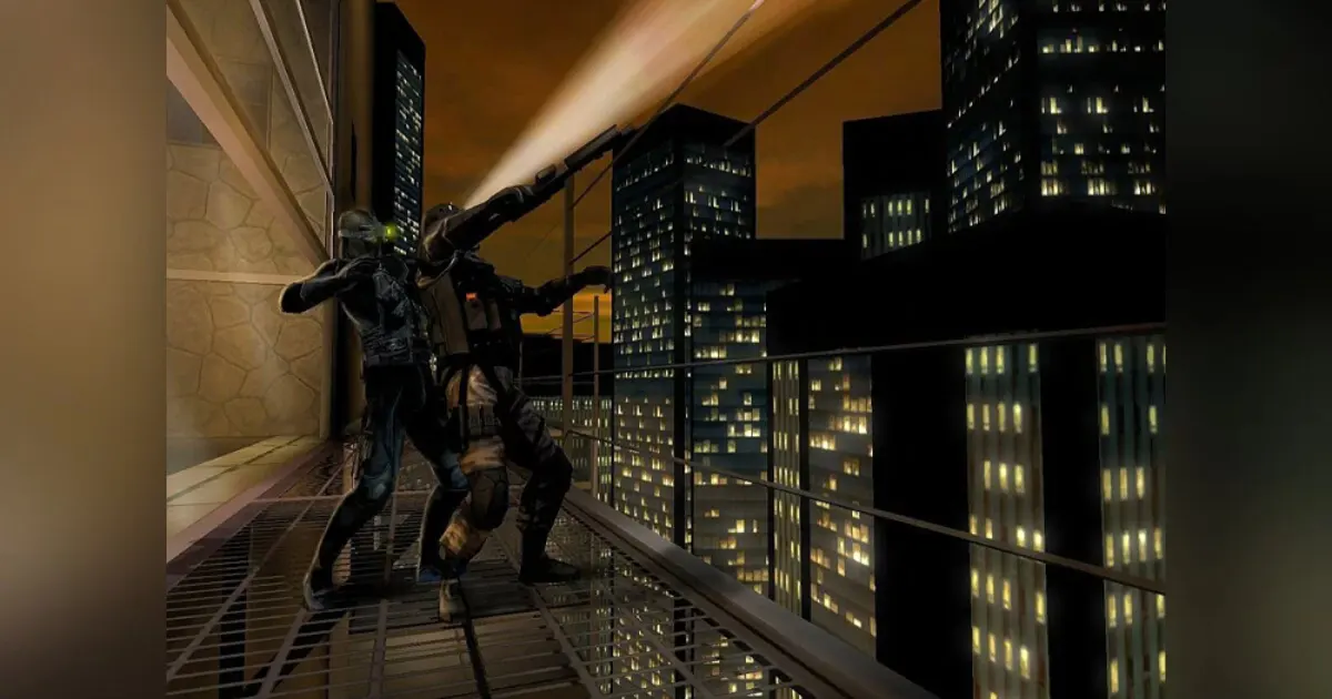 Sam Fisher hiding in shadows in Splinter Cell: Chaos Theory